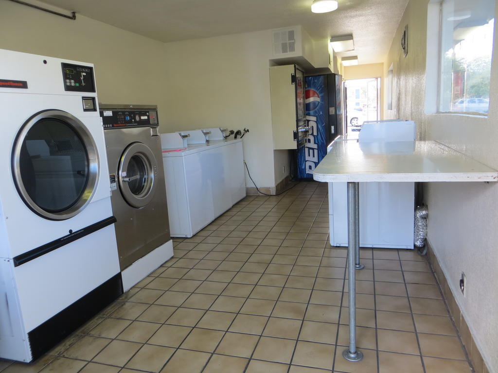 Americas Best Value Inn Las Vegas Strip エクステリア 写真